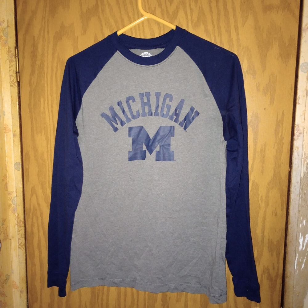 Rivalry Threads 91 Michigan Wolverines Graphic Top Gray & Blue Mens Medium 38/40